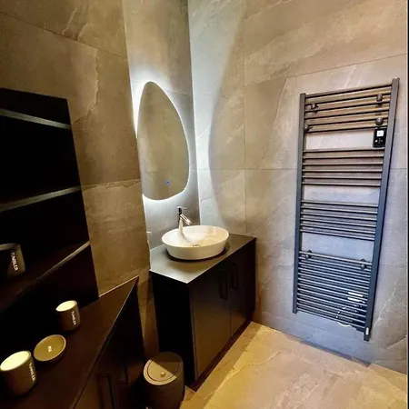 公寓 Charming 2 Bedrooms & 1 Sofa Bed Renovated 3p3 By Rivaevent