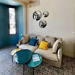 شقة Charming 2 Bedrooms & 1 Sofa Bed Renovated 3p3 By Rivaevent *
