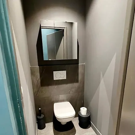Charming 2 Bedrooms & 1 Sofa Bed Renovated 3p3 By Rivaevent Cannes