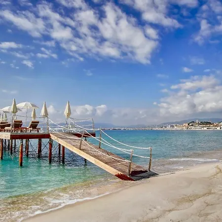 Charming 2 Bedrooms & 1 Sofa Bed Renovated 3p3 By Rivaevent Cannes
